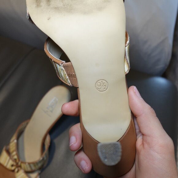 Etienne Aigner Kitten Heels Sandals - Picture 7 of 8